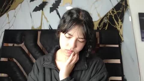 malejacs01 online show from November 25, 2025, 11:43 am