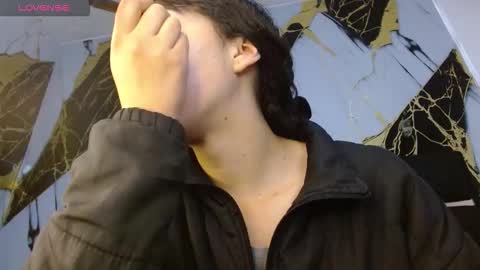 malejacs01 online show from December 3, 2025, 11:41 am