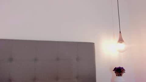 Snapshot of malena_angel_ chatting on December 2, 2024, 8:22 pm Malena Angel online show from December 2, 2024, 8:22 pm
