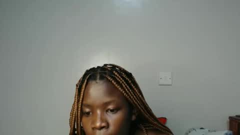 Snapshot of malia_latifa chatting on October 29, 2025, 1:52 am lati online show from October 29, 2025, 1:52 am