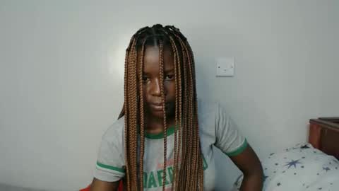 Snapshot of malia_latifa chatting on October 29, 2025, 1:57 pm lati online show from October 29, 2025, 1:57 pm