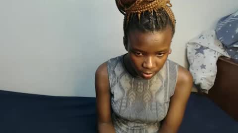 Snapshot of malia_latifa chatting on November 15, 2025, 1:51 pm lati online show from November 15, 2025, 1:51 pm