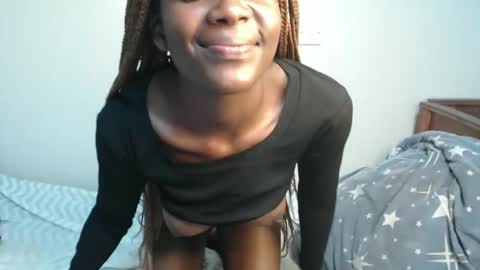 Snapshot of malia_latifa chatting on November 27, 2025, 1:07 am lati online show from November 27, 2025, 1:07 am