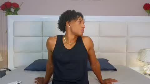 Snapshot of malkongarcia chatting on December 13, 2025, 8:47 pm malkongarcia online show from December 13, 2025, 8:47 pm