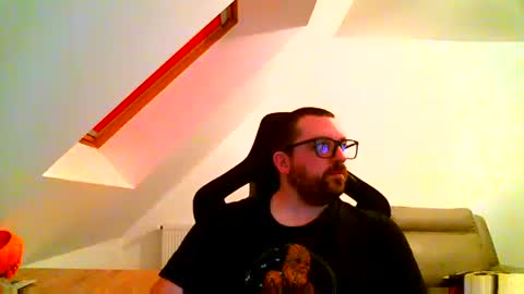 Snapshot of malou2927 chatting on December 21, 2024, 7:27 pm breton online show from December 21, 2024, 7:27 pm