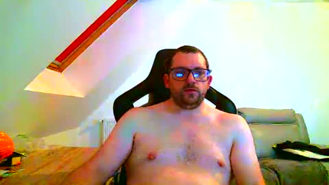 Snapshot of malou2927 chatting on January 5, 2025, 10:08 pm breton online show from January 5, 2025, 10:08 pm