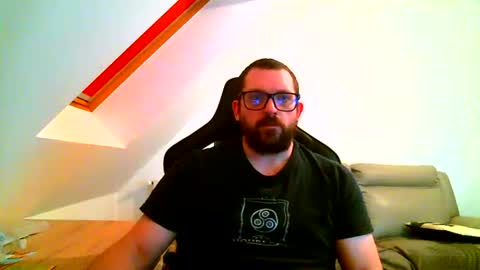 Snapshot of malou2927 chatting on February 25, 2025, 8:51 pm breton online show from February 25, 2025, 8:51 pm