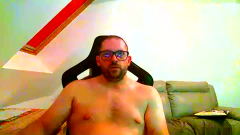 Snapshot of malou2927 chatting on September 9, 2025, 7:57 pm breton online show from September 9, 2025, 7:57 pm