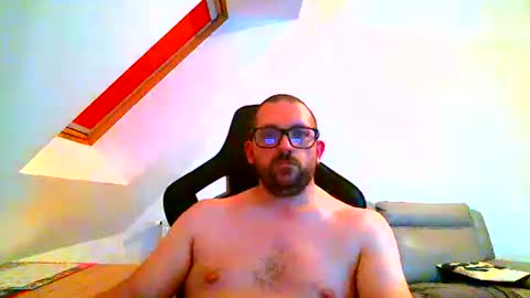 Snapshot of malou2927 chatting on September 14, 2025, 9:03 pm breton online show from September 14, 2025, 9:03 pm