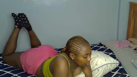 mama_pussie online show from December 5, 2025, 12:25 pm