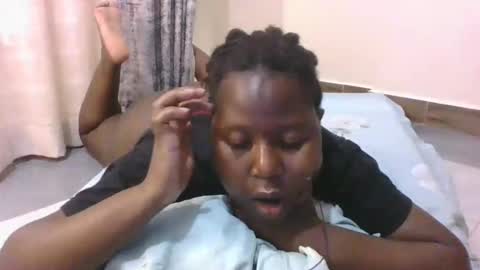 Snapshot of mamasita2023 chatting on January 12, 2025, 5:22 pm mamasita2023 online show from January 12, 2025, 5:22 pm