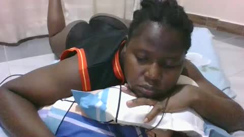 Snapshot of mamasita2023 chatting on January 19, 2025, 9:02 pm mamasita2023 online show from January 19, 2025, 9:02 pm