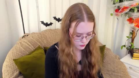 Mandy online show from October 25, 2025, 2:46 pm