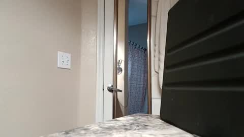 Snapshot of maniak_paraphiliacz chatting on December 18, 2025, 6:25 pm Jan and Man online show from December 18, 2025, 6:25 pm