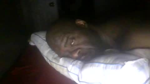 Snapshot of manpntheprowll chatting on December 17, 2025, 9:37 am manontheprowll online show from December 17, 2025, 9:37 am