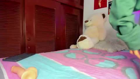 MARY  online show from March 5, 2025, 12:59 am