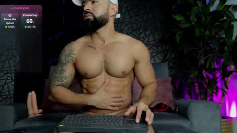 Snapshot of maofenix chatting on November 23, 2025, 2:50 pm MAOFENIX online show from November 23, 2025, 2:50 pm