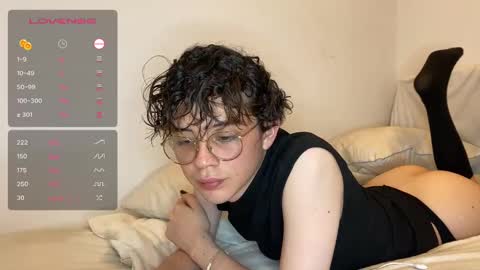 Snapshot of maplefroggy chatting on January 10, 2025, 10:57 pm Maple online show from January 10, 2025, 10:57 pm