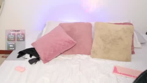 Snapshot of mar_333 chatting on December 23, 2024, 12:14 am online show from December 23, 2024, 12:14 am