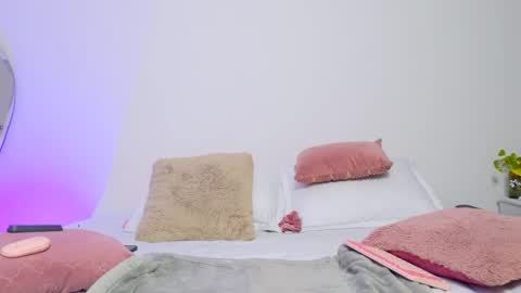 Snapshot of mar_333 chatting on February 14, 2025, 3:33 am online show from February 14, 2025, 3:33 am