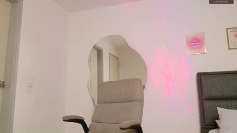 Snapshot of mar_333 chatting on March 8, 2025, 2:23 am online show from March 8, 2025, 2:23 am