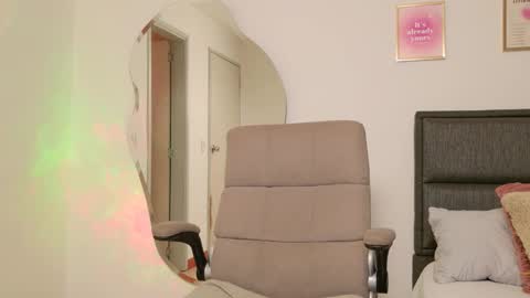 Snapshot of mar_333 chatting on March 11, 2025, 2:32 am online show from March 11, 2025, 2:32 am