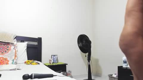 Mara online show from February 12, 2025, 2:21 pm