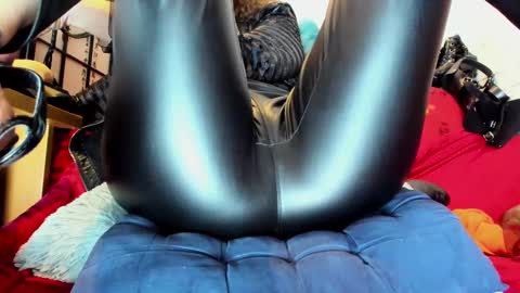 Snapshot of mara_mistresss chatting on March 3, 2025, 2:04 am Mara Mistress online show from March 3, 2025, 2:04 am