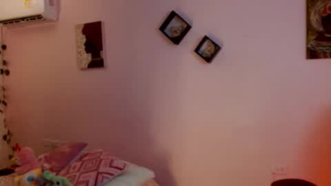 Mara 3 online show from November 12, 2025, 1:33 pm