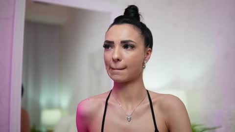  Mara  online show from February 19, 2025, 2:23 am