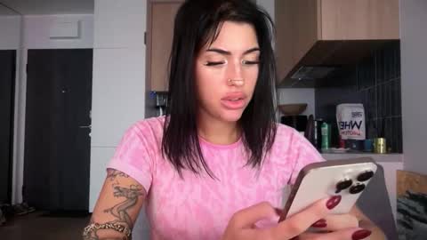 Marakuia online show from December 1, 2025, 10:31 am