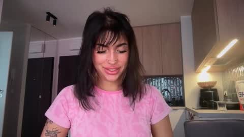 Marakuia online show from December 2, 2025, 7:47 am