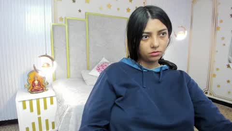 Snapshot of maraluna_ chatting on November 30, 2025, 11:03 am Maraluna online show from November 30, 2025, 11:03 am