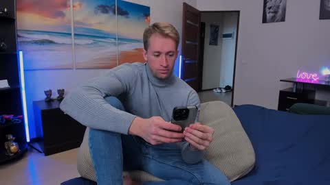 Snapshot of marc105100 chatting on January 22, 2025, 9:35 am alex marvelxx online show from January 22, 2025, 9:35 am
