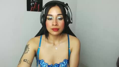 Snapshot of marce0001 chatting on November 2, 2025, 5:54 am Marcela online show from November 2, 2025, 5:54 am