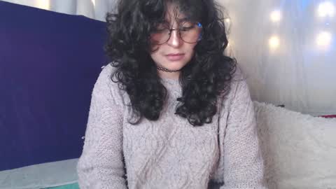 Snapshot of marceline_uu chatting on December 22, 2024, 3:55 pm M A R C I online show from December 22, 2024, 3:55 pm