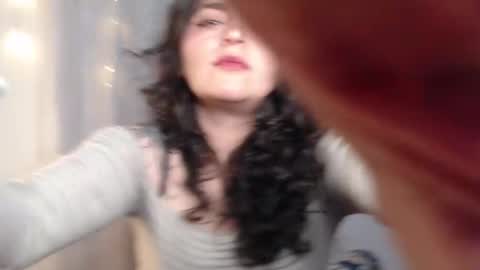 Snapshot of marceline_uu chatting on January 24, 2025, 1:35 am M A R C I online show from January 24, 2025, 1:35 am