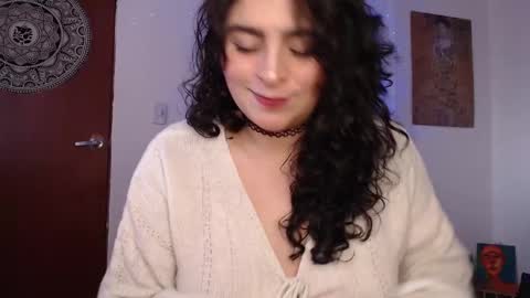 Snapshot of marceline_uu chatting on February 12, 2025, 2:32 pm M A R C I online show from February 12, 2025, 2:32 pm