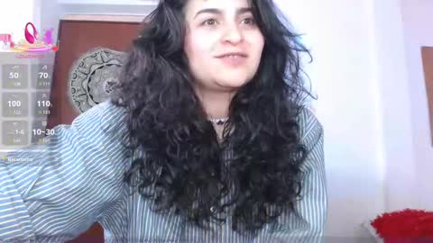 Snapshot of marceline_uu chatting on September 17, 2025, 7:15 pm M A R C I online show from September 17, 2025, 7:15 pm