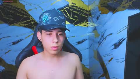 marcelo_boy online show from November 18, 2025, 3:27 pm