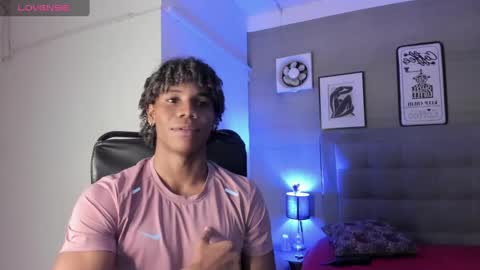 Snapshot of marcelo_dosantos77 chatting on February 25, 2025, 12:36 am MARCELO online show from February 25, 2025, 12:36 am