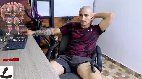 Marck  Independent model  online show from November 17, 2025, 11:21 pm