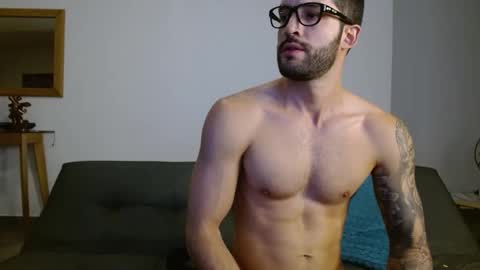 Snapshot of marcoandpolo01 chatting on January 10, 2025, 12:17 am Marco Polo online show from January 10, 2025, 12:17 am