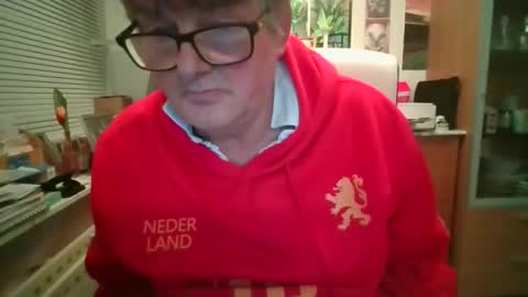 Snapshot of marcoo904 chatting on December 14, 2025, 10:58 pm marco online show from December 14, 2025, 10:58 pm