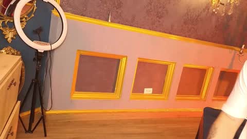 Snapshot of marcovitto chatting on November 1, 2025, 7:38 pm marcovitto online show from November 1, 2025, 7:38 pm