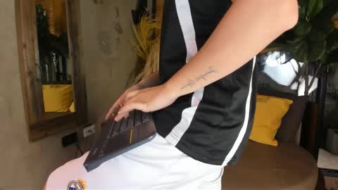 Snapshot of marcovitto chatting on November 21, 2025, 7:45 pm marcovitto online show from November 21, 2025, 7:45 pm