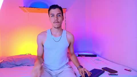 Snapshot of marcus_hanks chatting on November 4, 2025, 4:33 am Marcus Hanks online show from November 4, 2025, 4:33 am