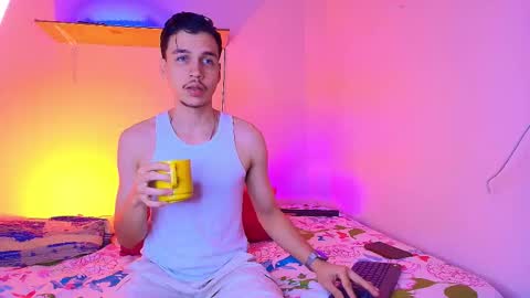 Snapshot of marcus_hanks chatting on December 3, 2025, 3:03 am Marcus Hanks online show from December 3, 2025, 3:03 am