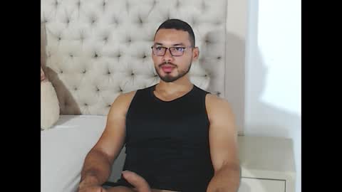 Snapshot of marcusblade__ chatting on September 18, 2025, 4:58 am MARCUS online show from September 18, 2025, 4:58 am