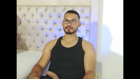 Snapshot of marcusblade__ chatting on October 28, 2025, 2:26 am MARCUS online show from October 28, 2025, 2:26 am